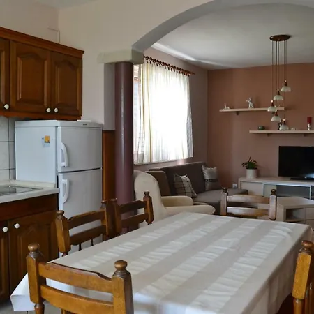 Soojo Apartment *